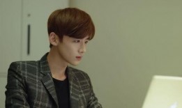 李大锤爆料白敬亭视频,揭秘明星幕后生活瞬间