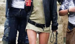 网友爆料雨靴视频播放,雨靴舞动，演绎别样风情