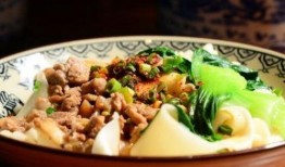 娱乐吃瓜大碗宽面,揭秘“吃瓜大碗宽面”背后的故事