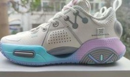 李宁篮球爆料视频最新,揭秘全新篮球鞋与装备背后的科技与设计