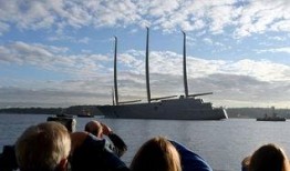 最新爆料游艇图片高清大图,最新游艇高清大图揭秘顶级水上豪宅风采